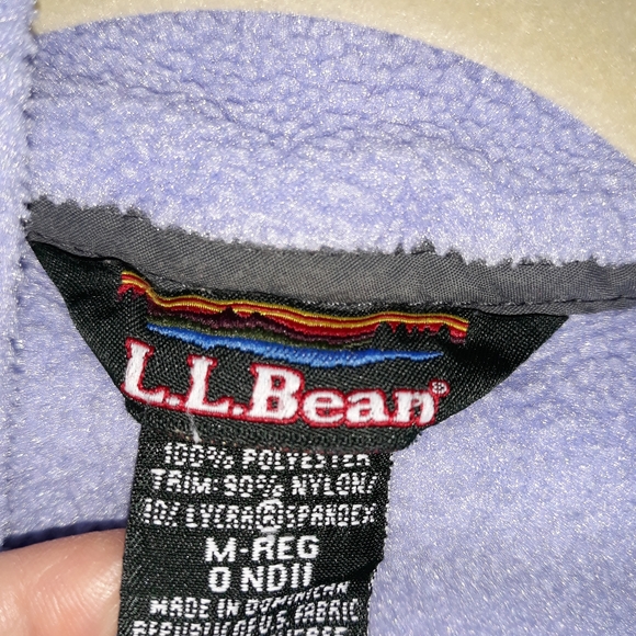 L.L. Bean Women's Medium Lilac Fleece Vest - Picture 3 of 5